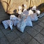 11 zakken met grind, Ophalen