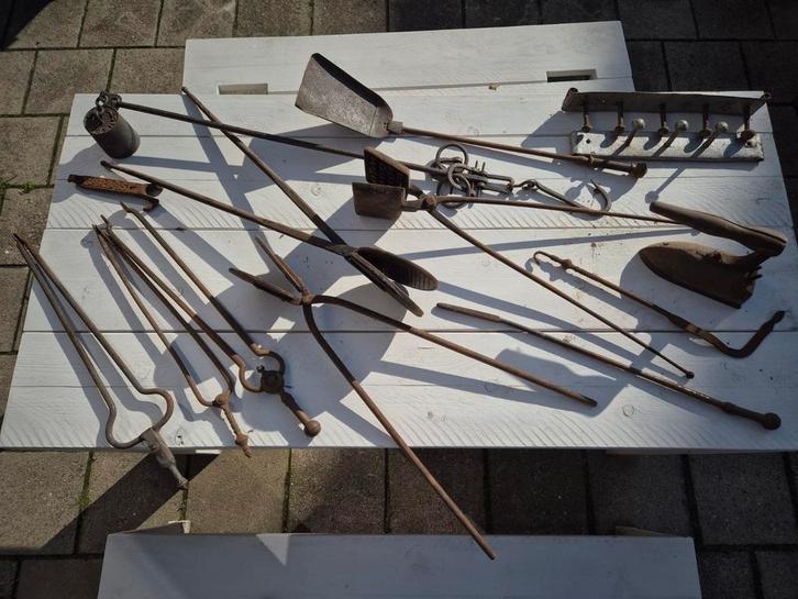 Gietijzeren accessoires voor werken met vuur, Antiek en Kunst, Antiek | Gereedschap en Instrumenten, Ophalen