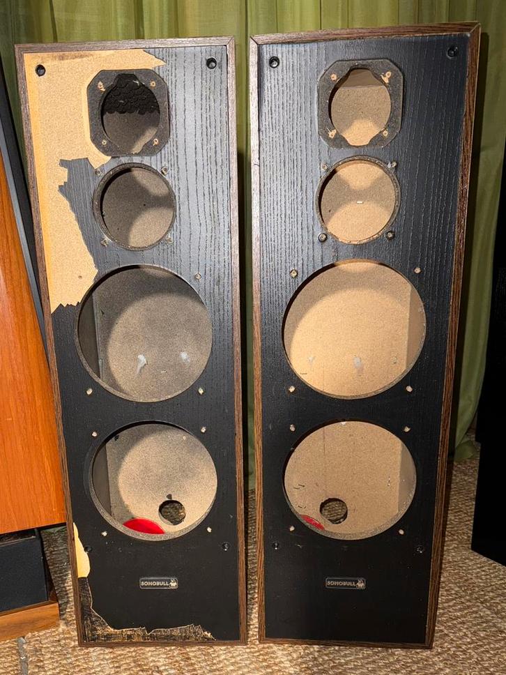 Lege luidsprekerkasten, gratis, Audio, Tv en Foto, Luidsprekers, Niet werkend, Front, Rear of Stereo speakers, Magnat, Ophalen