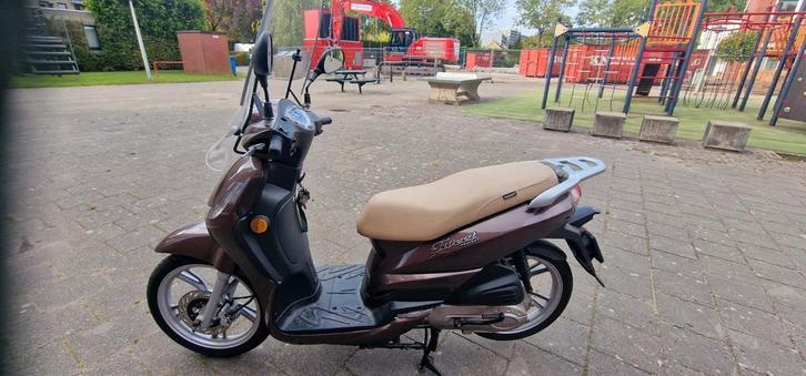 peugeot tweet 2012, Fietsen en Brommers, Snorfietsen en Snorscooters, Gebruikt, Peugeot, Benzine, Ophalen