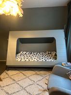 WOOOD Tipi kinderbed 90x200 – betongrijs – zo goed als nieuw, Ophalen, Gebruikt, 70 tot 85 cm, 140 tot 160 cm