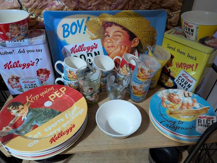 Leuke Kelloggs servies set, Antiek en Kunst, Antiek | Servies compleet, Ophalen