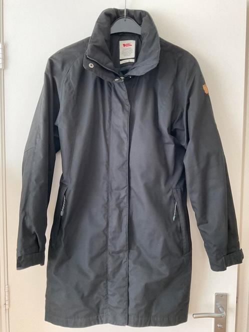 Zgan Fjallraven Zwarte Una Jacket maat M, Kleding | Dames, Jassen | Winter, Zo goed als nieuw, Maat 38/40 (M), Zwart, Ophalen of Verzenden