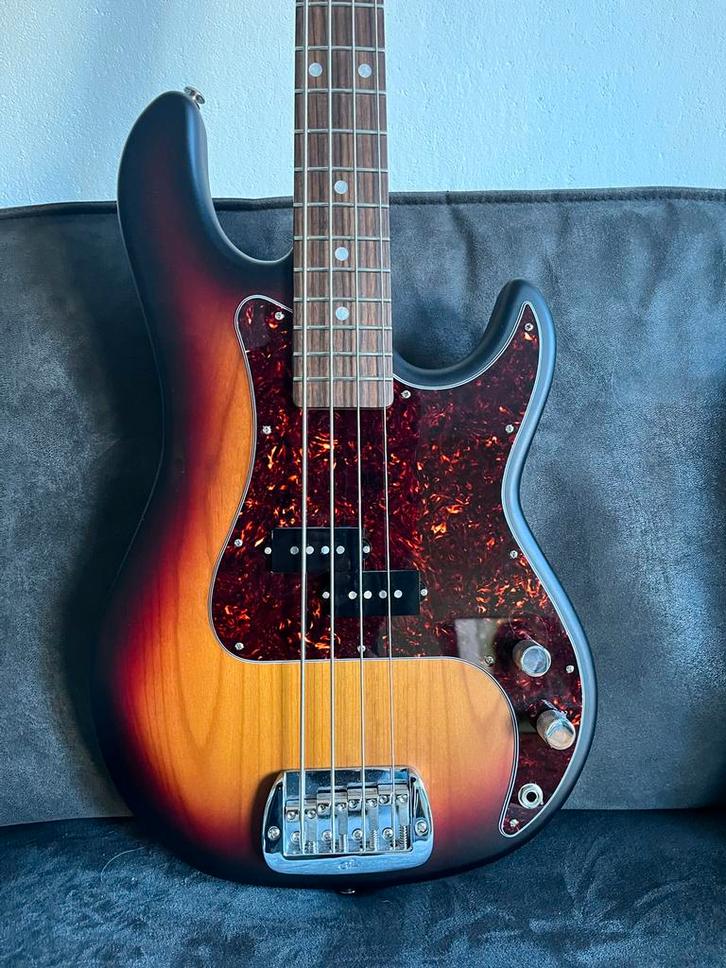 G&L LB100 Custom Shop Basgitaar, Muziek en Instrumenten, Snaarinstrumenten | Gitaren | Bas, Nieuw, Elektrisch, Ophalen