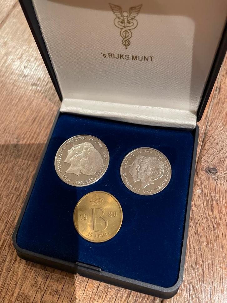 Beatrix Inhuldiging 1980 Set, Postzegels en Munten, Munten | Nederland, Setje, 2½ gulden, Koningin Beatrix, Zilver, Ophalen of Verzenden