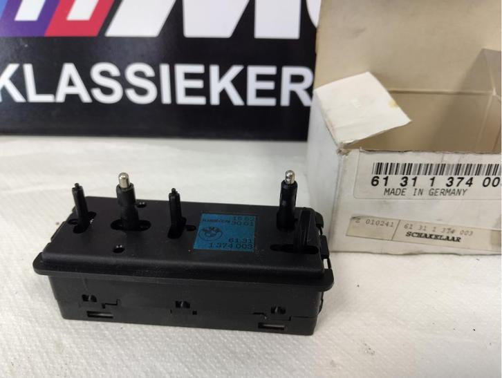 BMW E24 ,E32, E34 Schakelaar zitverstell.fram rechts N.O.S., Auto-onderdelen, Dashboard en Schakelaars, BMW, Nieuw, Ophalen of Verzenden
