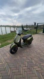 vespa gts 300cc supersport (custom), Ophalen, Zo goed als nieuw