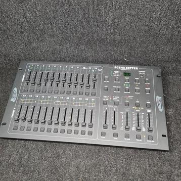 ELATION SCENE SETTER    dmx licht mixer  beschikbaar voor biedingen