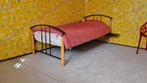 bedden 200 x 90,  1 persoons, Huis en Inrichting, Slaapkamer | Bedden, Ophalen, 90 cm, Eenpersoons, Zwart
