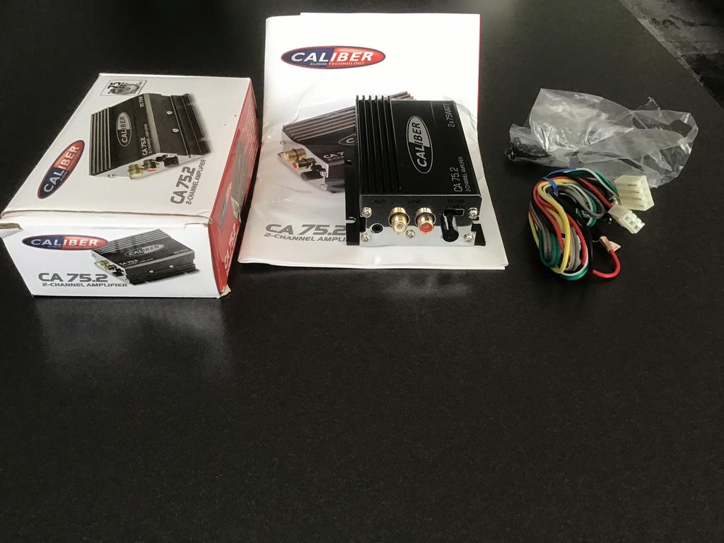 Caliber CA 75,2 2-CHANNEL AMPLIFIER, Auto diversen, Ophalen of Verzenden, Nieuw