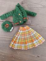 Rok + vestje en mutsje Barbie, Ophalen of Verzenden, Zo goed als nieuw, Kleertjes