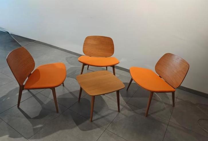 Skandiform Papa 3 stoelen en tafel, uitstekende staat, Huis en Inrichting, Stoelen, Zo goed als nieuw, Drie, Bruin, Ophalen of Verzenden