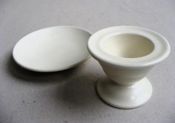 Art deco eierdop en schaaltje plateelfabriek RAM, '20/30 beschikbaar voor biedingen