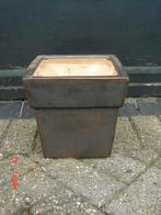 Grijze bloempot 24X24 en 23 hoog, Tuin en Terras, Bloempotten, Vierkant, Binnen, Ophalen of Verzenden, Zo goed als nieuw