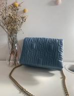 Blauw tasje met gouden koord – van ZARA, Sieraden, Tassen en Uiterlijk, Tassen | Damestassen, Ophalen of Verzenden, Zo goed als nieuw