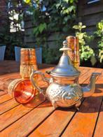 Marokkaanse thee pot (ten) en glaasjes, Huis en Inrichting, Keuken | Servies, Ophalen, Zo goed als nieuw, Overige stijlen, Overige typen