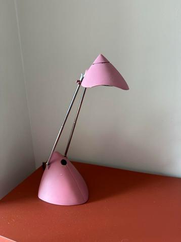 Vintage Roze Bureaulamp beschikbaar voor biedingen