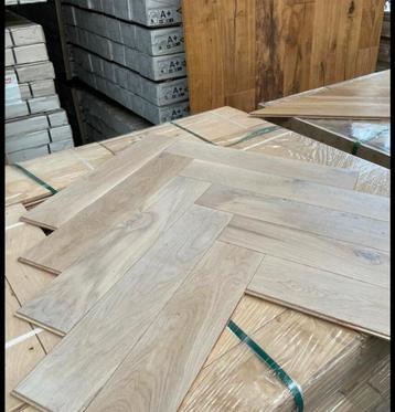 WEEKAANBIEDING! EIKEN VISGRAAT PARKET KANT & KLAAR GEOLIED beschikbaar voor biedingen