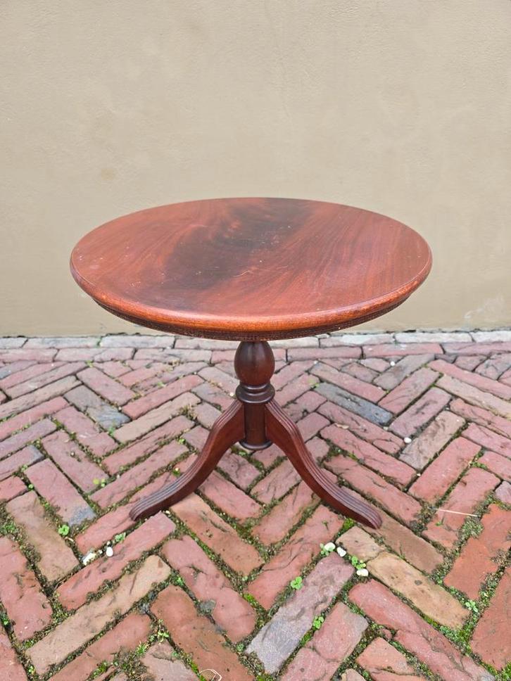 Antieke Kersenhouten Bijzettafel, Antiek en Kunst, Antiek | Meubels | Tafels, Ophalen