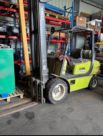 vorkheftruck CLARK CMP 30 L beschikbaar voor biedingen
