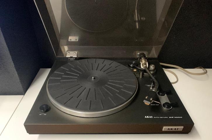 AKAI AP-100C platenspeler, Audio, Tv en Foto, Platenspelers, Gebruikt, Platenspeler, Akai, Ophalen of Verzenden