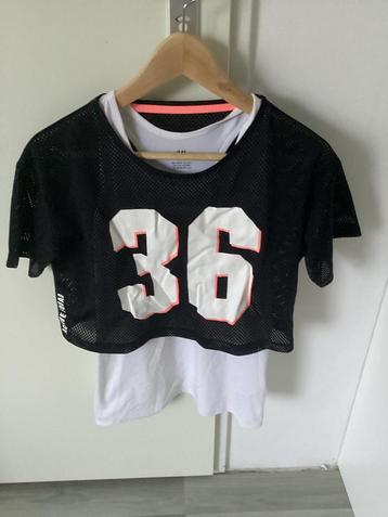 Wit sporttopje met zwart gaastruitje 🖤maat 158/164 van H&M beschikbaar voor biedingen