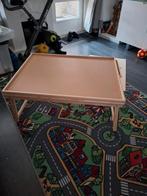 Puzzelbord met lades en op poten