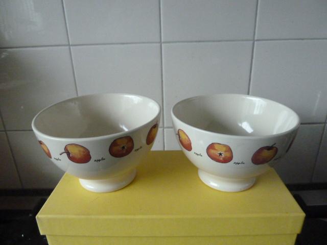 Jet - Kommen met Appeltjes Afbeeldingen - Groot, Huis en Inrichting, Keuken | Servies, Zo goed als nieuw, Kom(men), Overige stijlen
