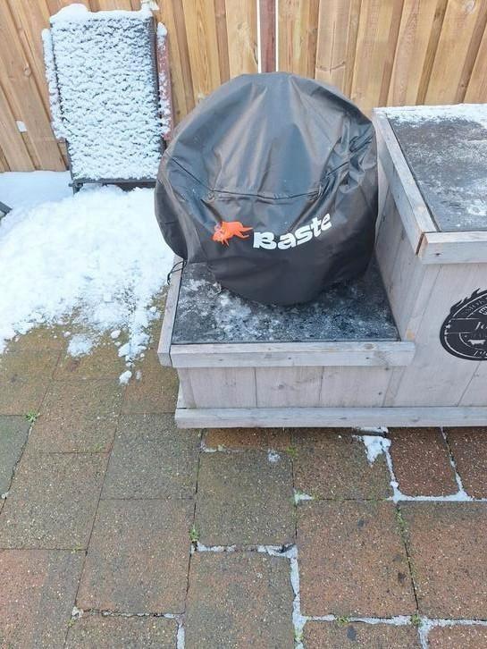 Baste Kamado 16 inch met bijna 10 jaar garantie!!, Tuin en Terras, Houtskoolbarbecues, Zo goed als nieuw, Met accessoires, Ophalen