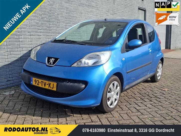 Peugeot 107 1.0-12V XS 3D Elektr. Pakket Nw APK ✅, Auto's, Peugeot, Bedrijf, Te koop, ABS, Airbags, Alarm, Centrale vergrendeling