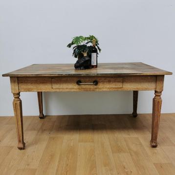 Oude Frans houten boeren eettafel, keukentafel, tafel 116 beschikbaar voor biedingen