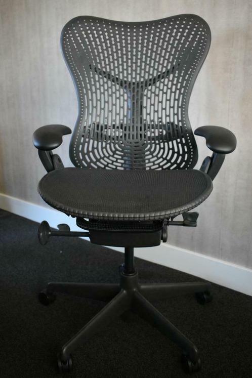 Design Herman Miller Mirra bureaustoel, Huis en Inrichting, Bureaustoelen, Gebruikt, Bureaustoel, Overige kleuren, Ergonomisch