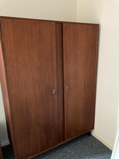 Grote retro kleding of opbergkast, Huis en Inrichting, Kasten | Kledingkasten, Gebruikt, 150 tot 200 cm, 100 tot 150 cm, 25 tot 50 cm