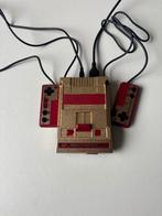 Nintendo Classic Mini: Family Computer 50th Anniversary, Ophalen of Verzenden, Zo goed als nieuw, Met 2 controllers, Met games