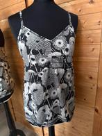 Zwarte Esprit Top met Bloemenprint - Maat M, Maat 38/40 (M), Zwart, Ophalen of Verzenden, Zo goed als nieuw
