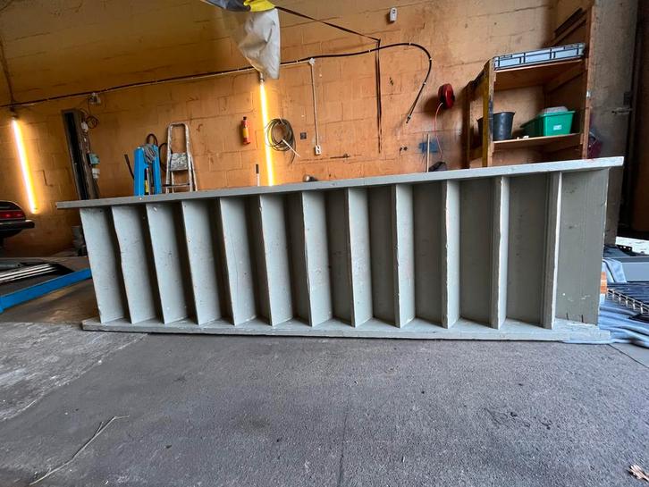 Oude trap - 247cm hoog, Doe-het-zelf en Verbouw, Ladders en Trappen, Ophalen