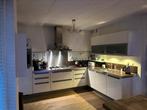 ERKALUNEA keuken wit ter overname, Huis en Inrichting, Keuken | Complete keukens, Hoekkeuken, Overige materialen, Hoogglans of Gelakt