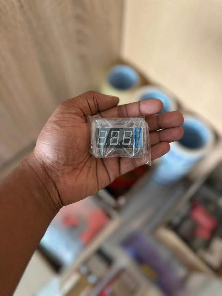 Expert Electronics - VEX 1.0 Voltmeter nieuw, Auto diversen, Autospeakers, Nieuw, Verzenden