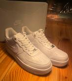 Nike Air Force 1 - Maat 43 (valt als 42), Kleding | Heren, Schoenen, Ophalen of Verzenden, Zo goed als nieuw, Wit, Sneakers of Gympen