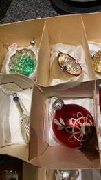 12 oude kerstballen kerst kerstversiering gekleurd vintage, Diversen, Kerst, Ophalen of Verzenden, Gebruikt