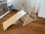Kinderfeets houten klimrek met glijbaan, Kinderen en Baby's, Speelgoed | Houten speelgoed, Ophalen of Verzenden, Zo goed als nieuw