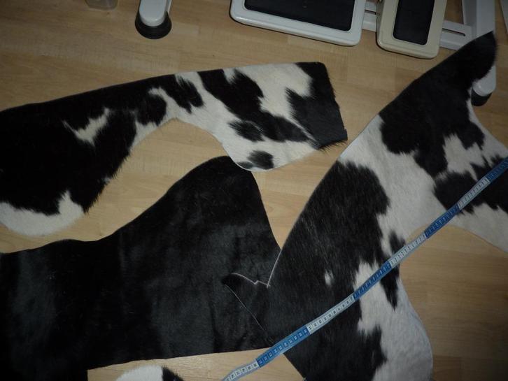 Koehuid nr 7 soepel echt leer rundleer hair on hide, Hobby en Vrije tijd, Stoffen en Lappen, Nieuw, Leer of Kunstleer, 30 tot 120 cm