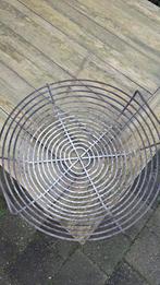 Houtskool mand bbq, Tuin en Terras, Houtskoolbarbecues, Ophalen, Gebruikt, Kamado Joe, Met accessoires