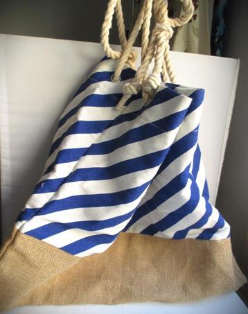 Strand Tas~Strandtas~Blauwe strepen~Katoen en jute beschikbaar voor biedingen