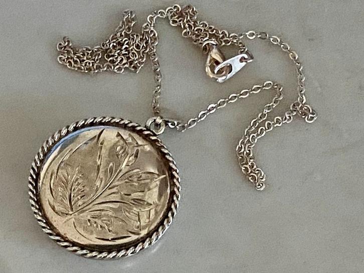 Prachtige antieke medaillon ketting zilver, Sieraden, Tassen en Uiterlijk, Antieke sieraden, Hanger, Zilver, Ophalen of Verzenden