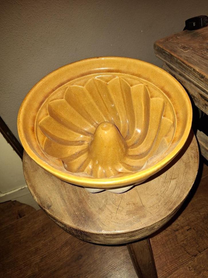 aardewerk puddingvorm Frans, Antiek en Kunst, Antiek | Keramiek en Aardewerk, Ophalen of Verzenden