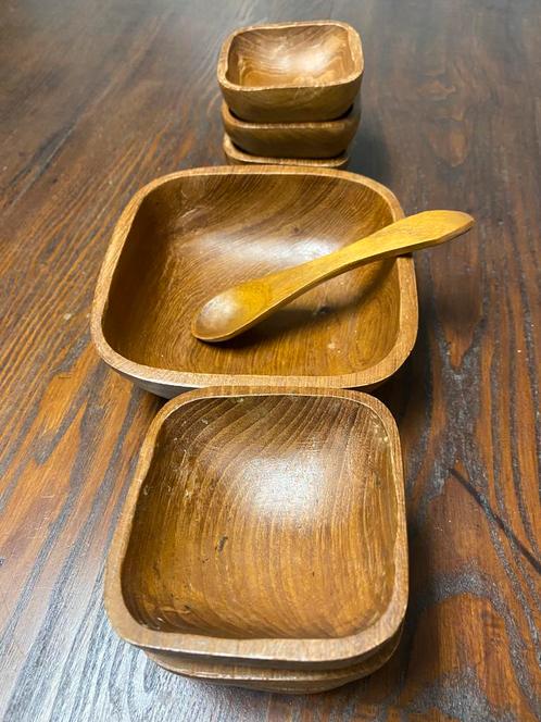 Houten noten/zuidvruchten serveerset, Huis en Inrichting, Woonaccessoires | Schalen en Manden, Gebruikt, Schaal, Vierkant, Hout
