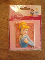 Disney Assepoester 3D magneet, Verzamelen, Disney, Ophalen of Verzenden, Assepoester of Belle, Nieuw, Beeldje of Figuurtje