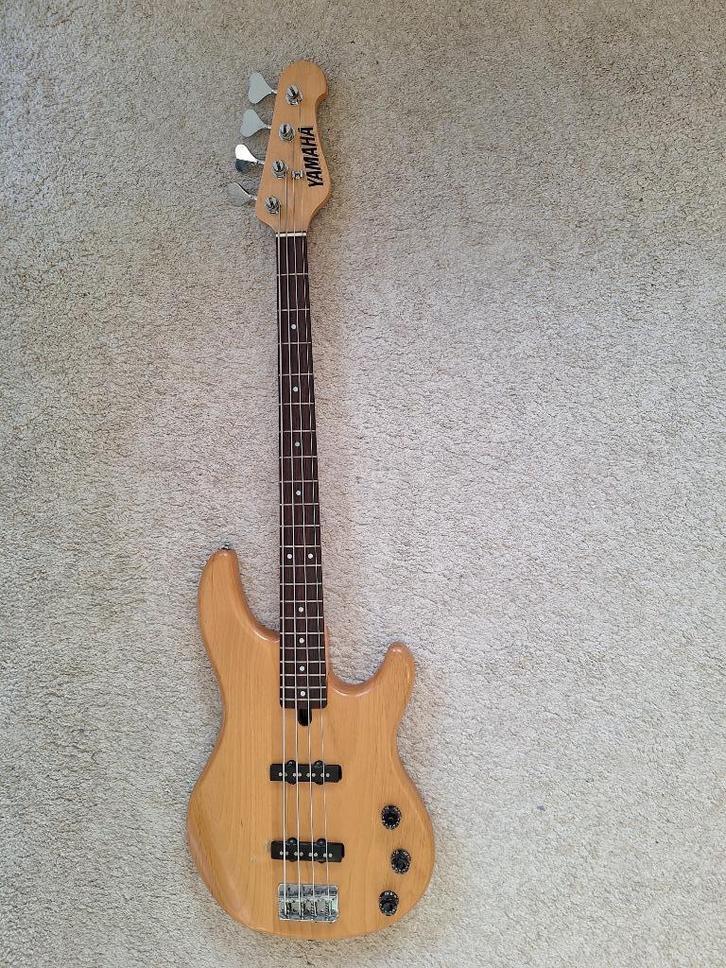Yamaha BB350 Basgitaar, Muziek en Instrumenten, Snaarinstrumenten | Gitaren | Bas, Gebruikt, Elektrisch, Ophalen
