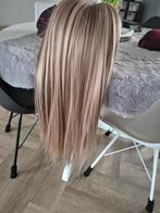 mooie blonde pruik, Sieraden, Tassen en Uiterlijk, Uiterlijk | Haarverzorging, Ophalen of Verzenden, Zo goed als nieuw, Pruik of Haarverlenging